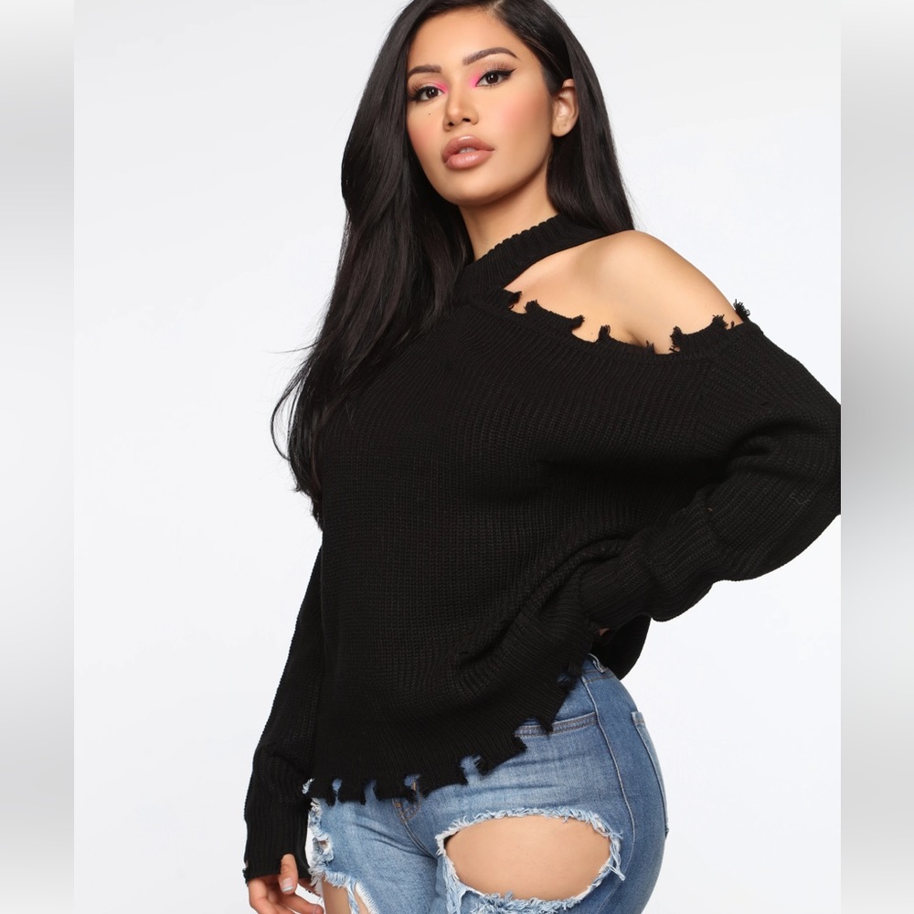 2X distressed sweater open shoulder nwot